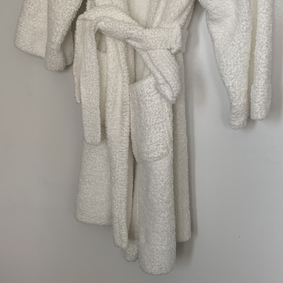Plush white robes size XL new - Picture 2 of 3